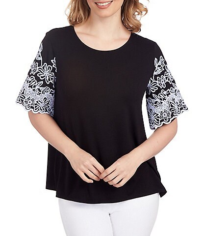 Ruby Rd. Petite Size Round Neck Contrasting Embroidered Short Sleeve Shirt