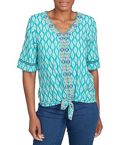 Ruby Rd. Petite Size Soft Linen Blend Crepe Geometric Print V-Neck Short Sleeve Tie-Front Top