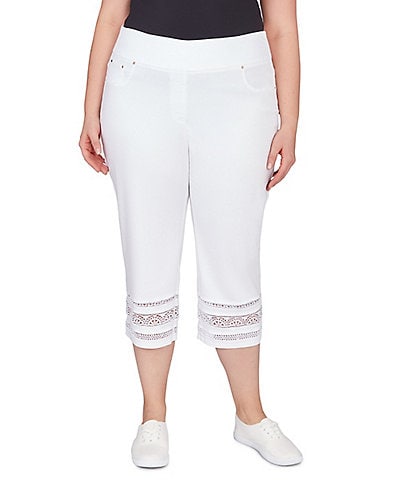 Ruby Rd. Plus Size Lace Inset Hem Pull-On Capri Jeans