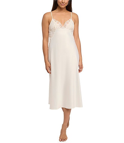 Rya Collection Milos Scalloped Lace V-Neck Gown