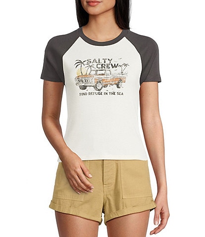 Salty Tailgate Raglan Short Sleeve Cropped Graphic T-Shirt