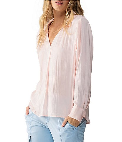 Sanctuary Crinkle Satin Point Collar V-Neck Long Sleeve Button Cuff Top