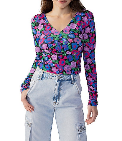 Sanctuary Eye Catcher Floral Print Woven Jersey Knit V-Neck Long Sleeve Fitted Tee Shirt