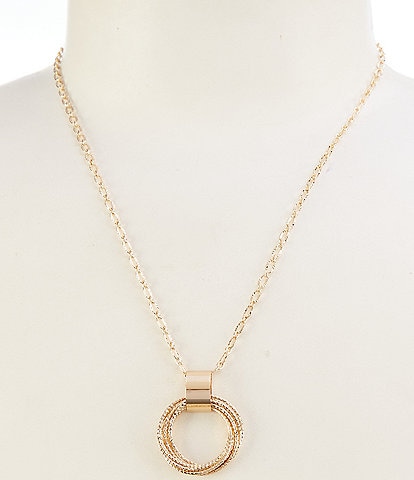 Simplicity Interlinked Textured Multi Wire Short Pendant Necklace