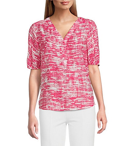 Slim Factor By Investments Julia Azalea Vintage Texture Print V-Neck Short Sleeve Top