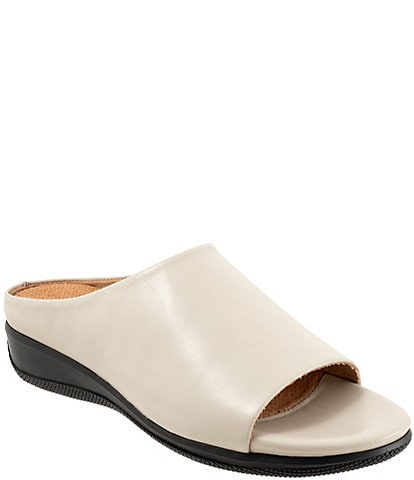SoftWalk Turner Leather Slide Sandals