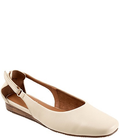 SoftWalk Venice Leather Flats