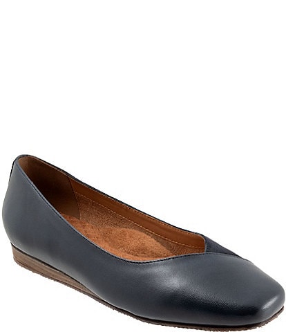 SoftWalk Vina Leather and Suede Mini Wedge Slip On Pumps