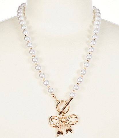 Southern Living Bow Pearl Short Pendant Necklace