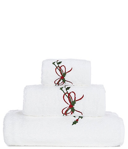Southern Living Holiday Collection Embroidered Holly Bath Towels