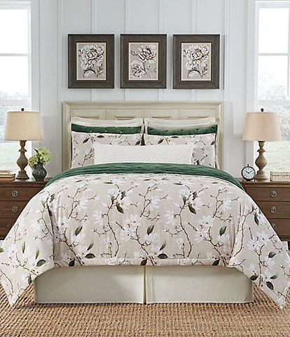 Southern Living Magnolia Comforter Mini Set