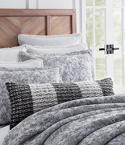 Southern Living Simplicity Collection Kenzie Woven Textural Jacquard Comforter