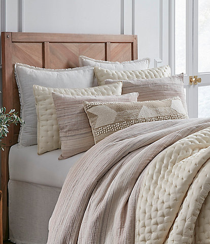 Southern Living Simplicity Collection Oasis Comforter