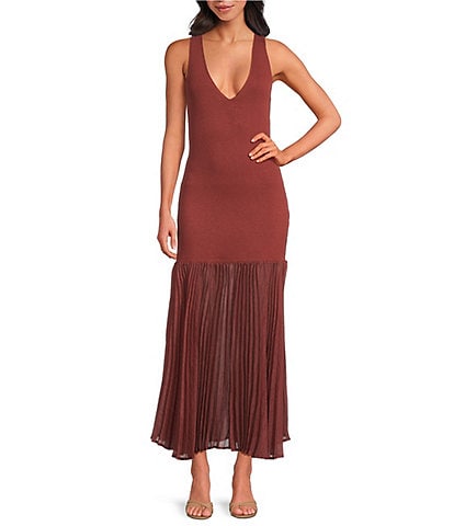 Steve Madden Sorella V-Neck Sleeveless Mixed Media Pleated Hem Maxi Dress