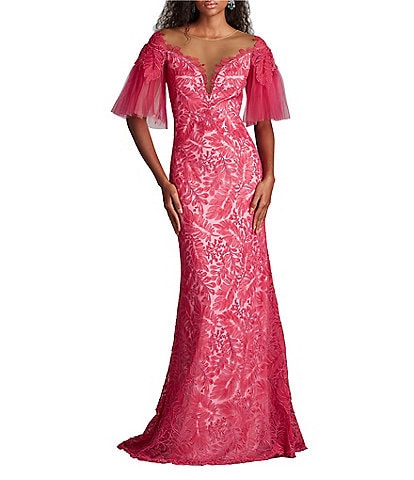 Tadashi Shoji Embroidered Sweetheart Neck Short Sleeve Mermaid Gown