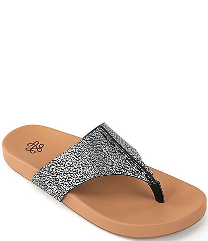 The Sak Everly Crackle Leather Thong Sandals