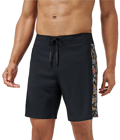 TravisMathew Day Cruise 7#double; Inseam Boardshorts
