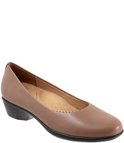 Trotters Rozalin Leather Pumps