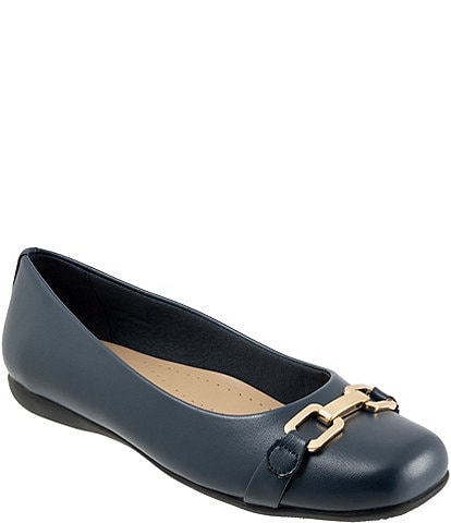 Trotters Sadie Square Toe Bit Buckle Flats