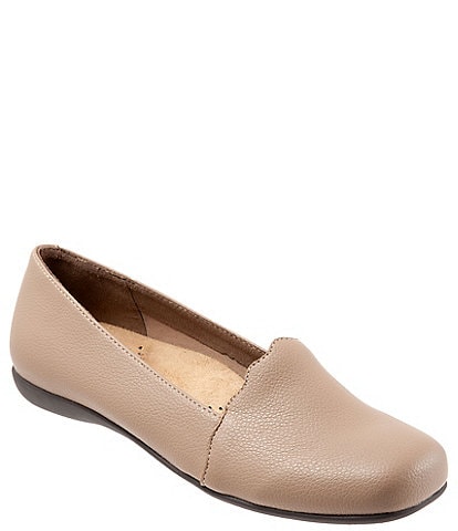 Trotters Sage Scalloped Detail Slip-Ons