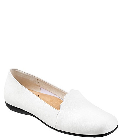 Trotters Sage Scalloped Detail Slip-Ons