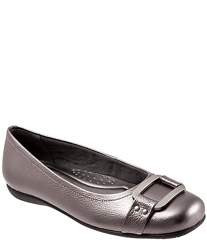 Trotters Sizzle Metallic Leather Metal Ornament Buckle Ballet Flats