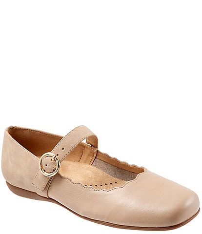 Trotters Sugar Scalloped Leather Mary Jane Flats