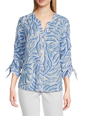 Tru Luxe Jeans Dobby Stripe Printed Split V-Neck 3/4 Sleeve Button Front Top