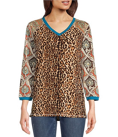 Tru Luxe Jeans Jersey Knit Mixed Animal Print V-Neck 3/4 Sleeve Top