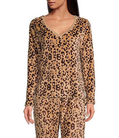UGG® Daisey Double Faced Fleece Leopard Print V-Neck Long Sleeve Coordinating Lounge Top