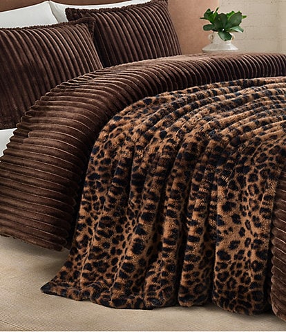 UGG Everett Black Leopard Print Faux Fur Reversible Throw Blanket