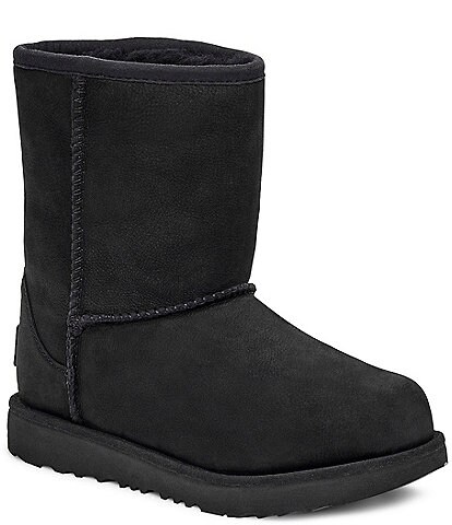 uggs in black