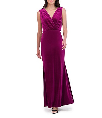 Vince Camuto Velvet Split V Neck Sleeveless Ruched Body Sheath Long Gown