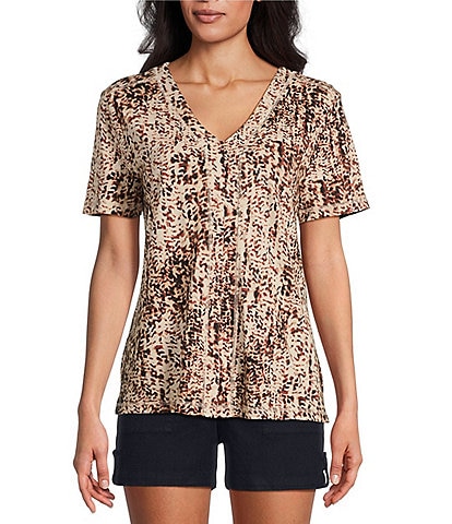 Westbound Animal Texture Short Sleeve V-Neck Top