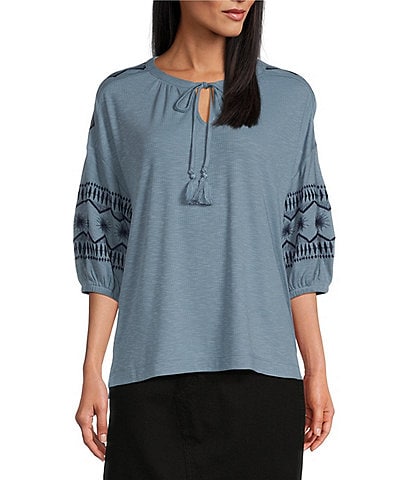 Westbound Embroidered 3/4 Sleeve V-Neck Top