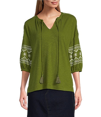 Westbound Embroidered 3/4 Sleeve V-Neck Top