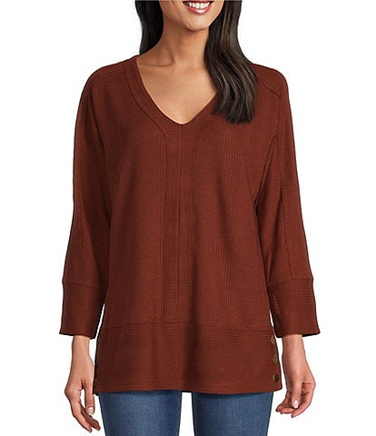 Westbound Knit 3/4 Sleeve V-Neck Button Side Hem Top