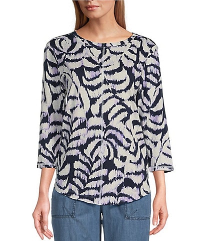 Westbound Petite Size Printed 3/4 Sleeve Knit Crew Neck Rounded Hem Top