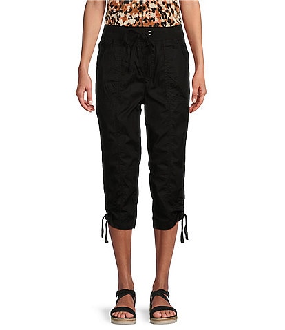 Westbound Petite Size the WEEKEND Mid Rise Pull On Cargo Crop Pant