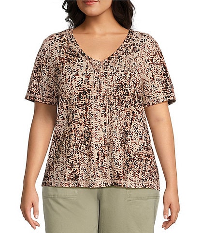 Westbound Plus Size Animal Texture Short Short V-Neck Top