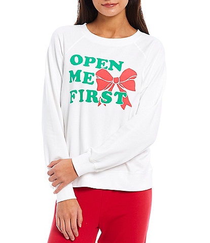 WILDFOX Long Dolman Sleeve Crew Neck Festive Holiday Graphic Pullover