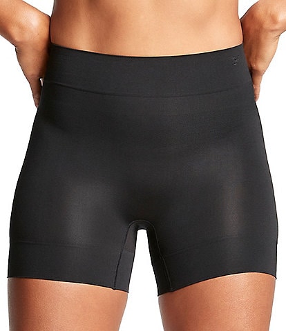 Yummie Bria Comfortably Curved Shaping Shorts