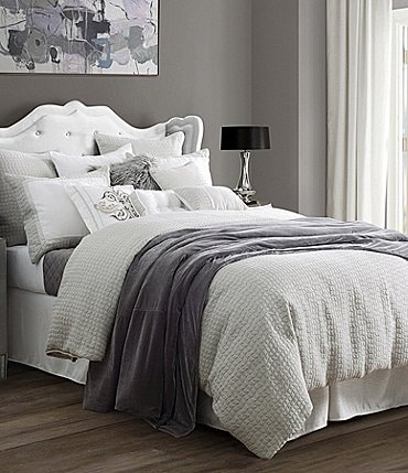 Image of HiEnd Accents Wilshire Comforter Set
