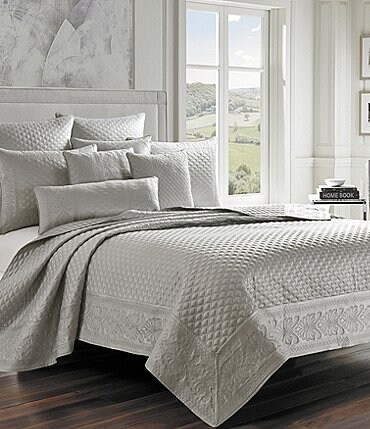 Image of J. Queen New York Lyndon Quilted Coverlet