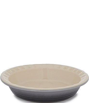 Image of Le Creuset Heritage 9" Scalloped Stoneware Pie Dish