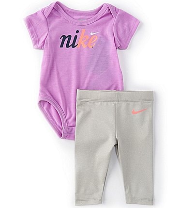 Image of Nike Baby Girls Newborn-9 Months Short Sleeve Logo Jersey Bodysuit & Leggings 2-Piece Set