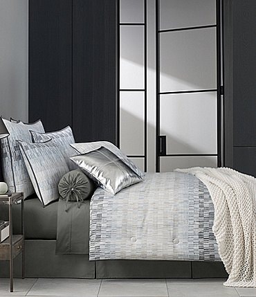 Image of Oscar/Oliver Flatiron Comforter Set