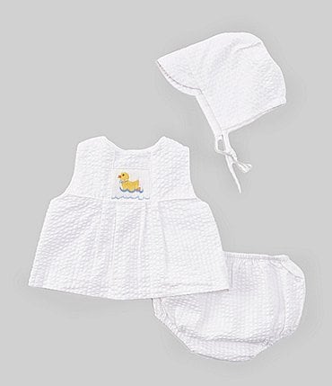Image of Petit Ami Baby Girls Newborn Sleeveless Smocked Duck Top, Bloomer & Hat Set