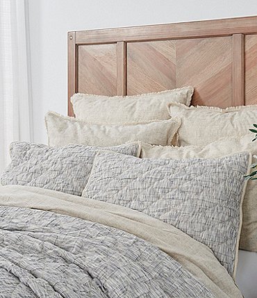 Image of Southern Living Simplicity Collection Alexis Quilt