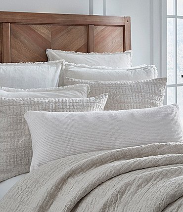Image of Southern Living Simplicity Collection Quentin Comforter